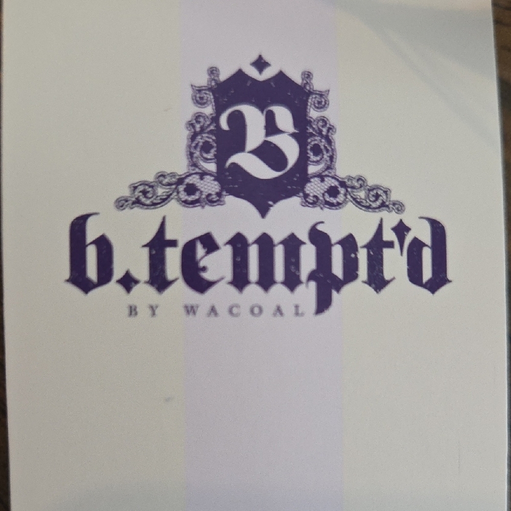 NWT b.tempted White Racerback Bra - Picture 2 of 8